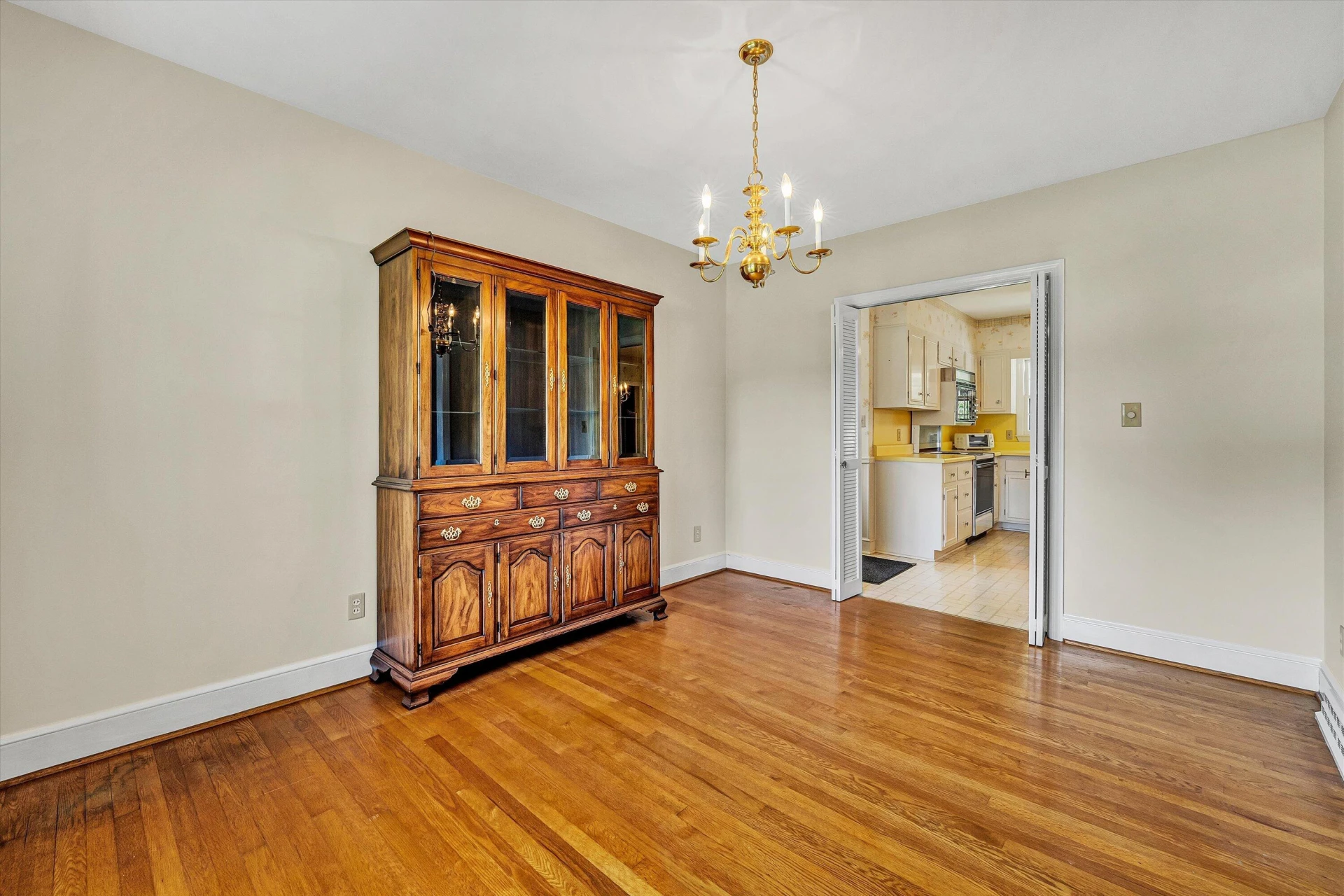 250 Knollwood DR - Photo 8
