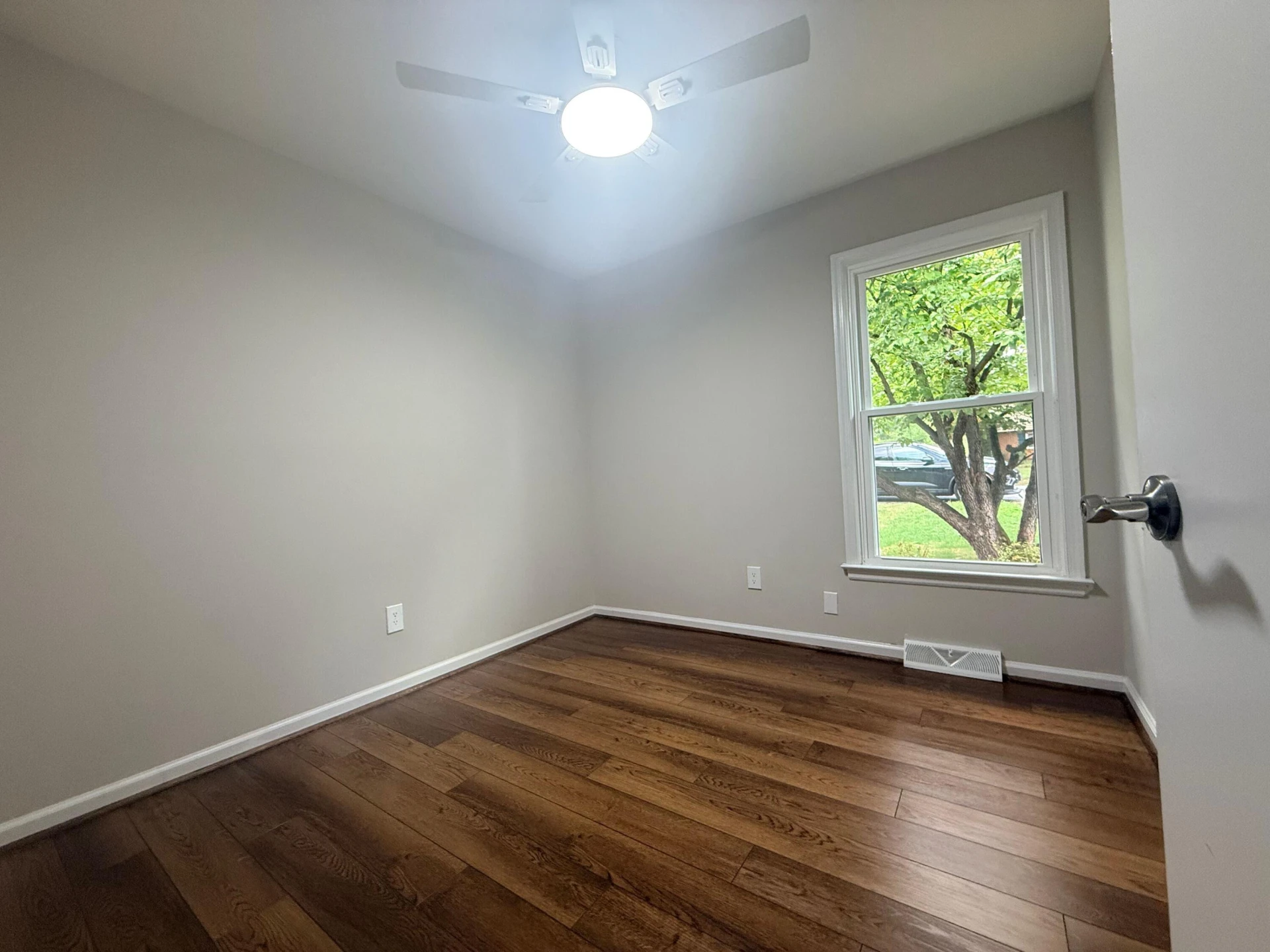 2926 Creekwood DR - Photo 11