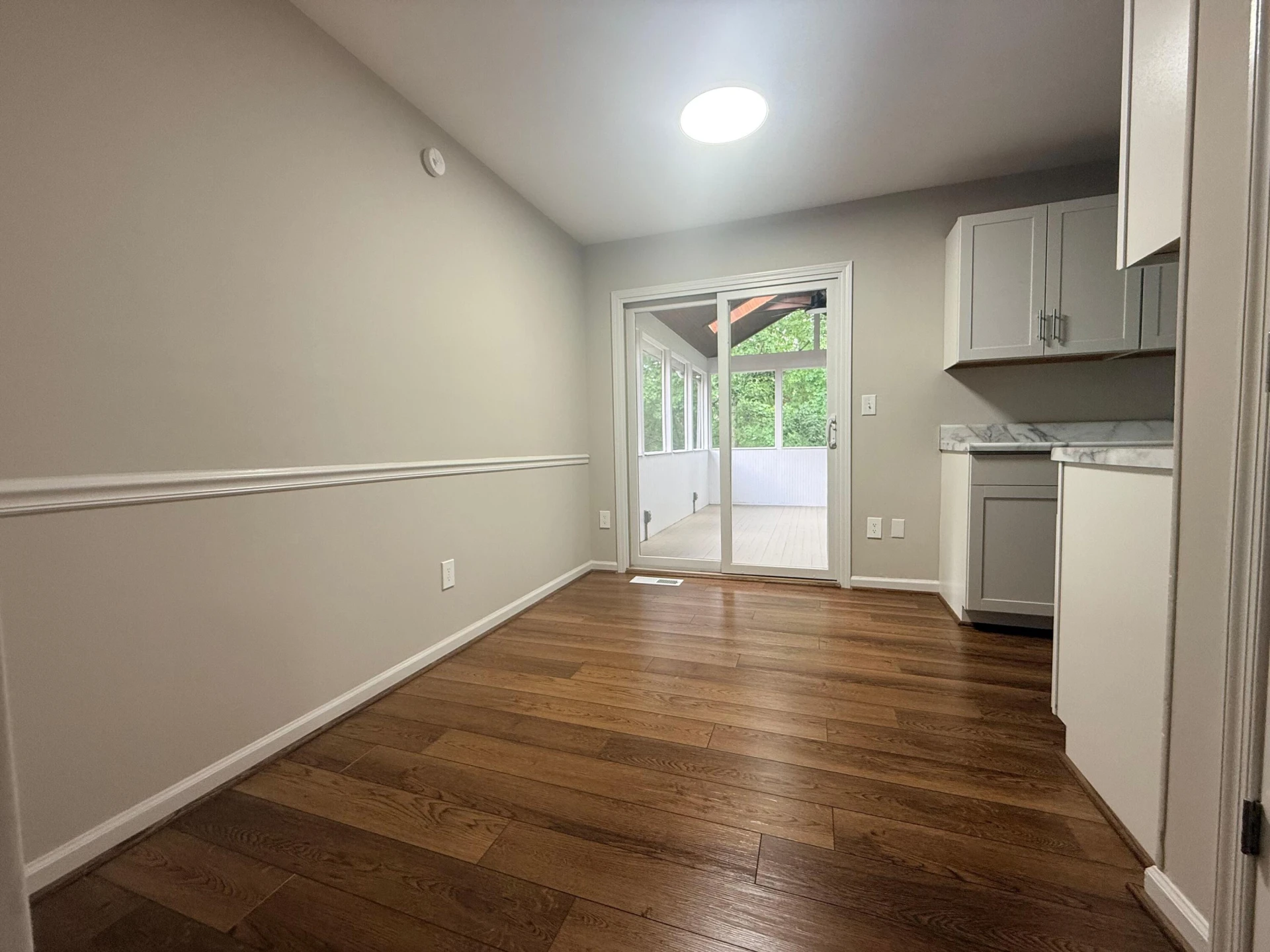2926 Creekwood DR - Photo 6