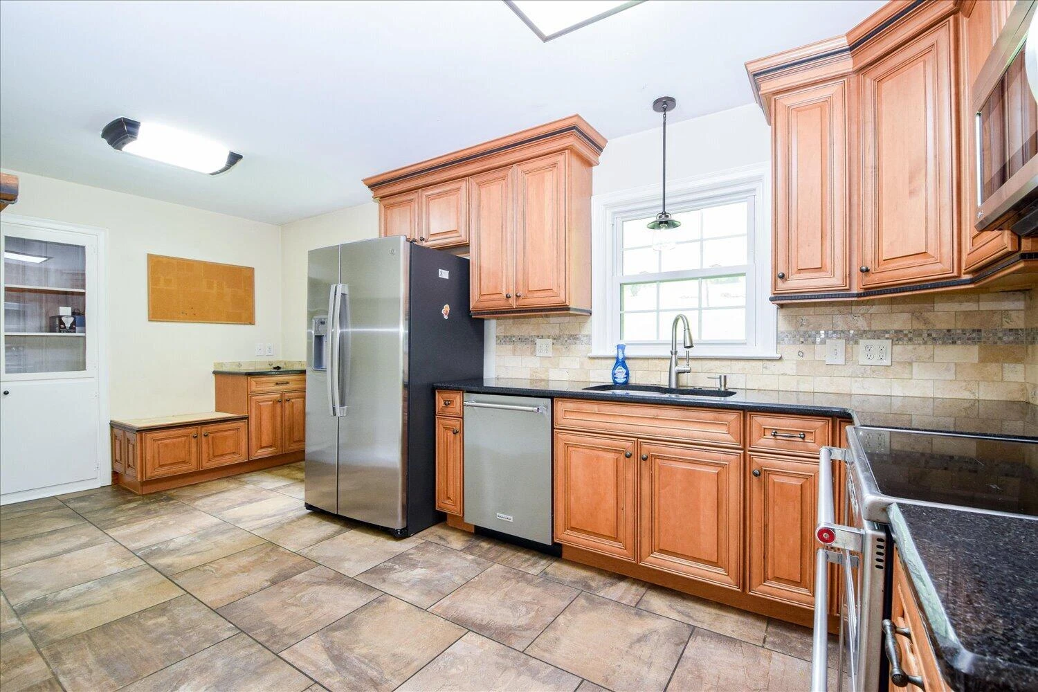 6189 Corntassel LN - Photo 8