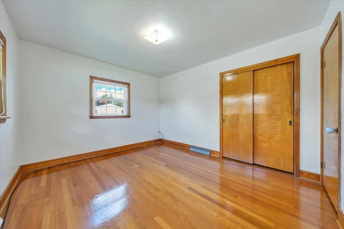 131 Maplelawn AVE NE - Photo 26