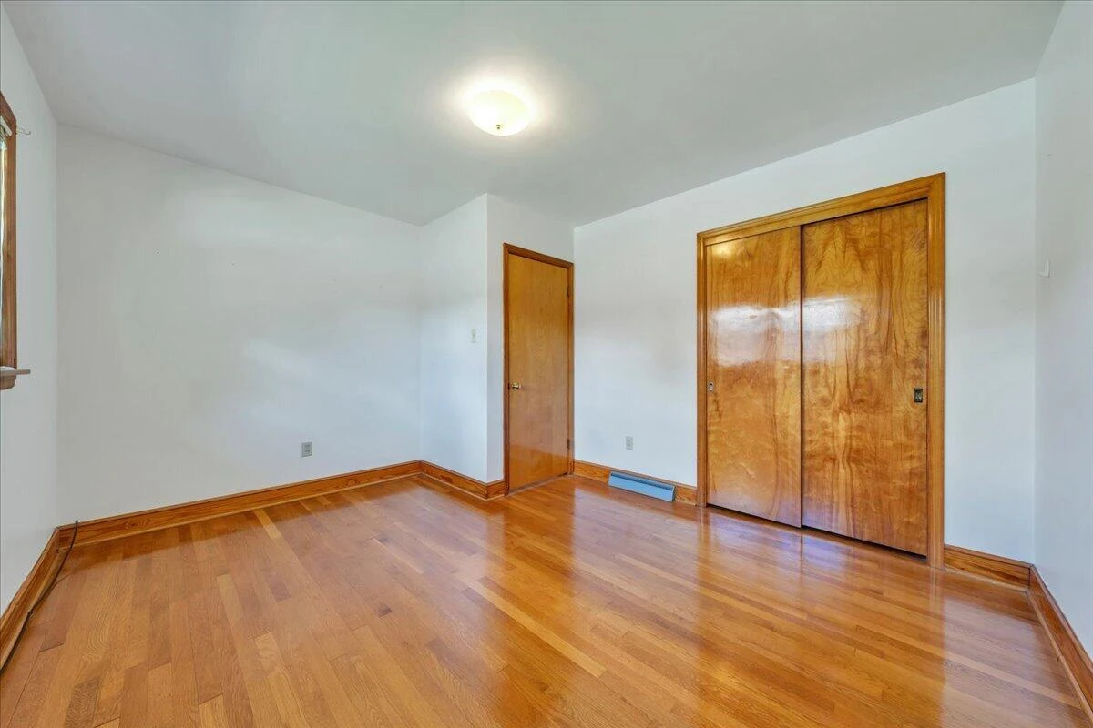 131 Maplelawn AVE NE - Photo 28