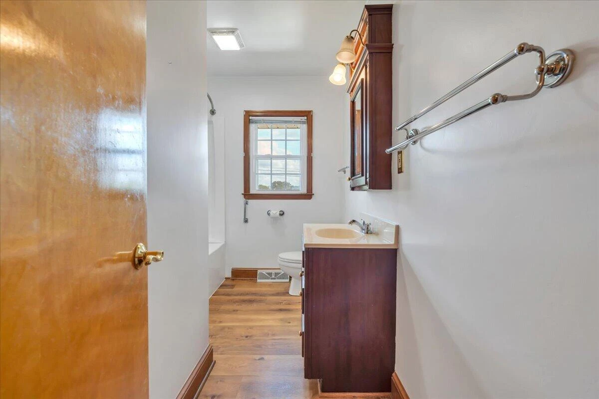 131 Maplelawn AVE NE - Photo 29