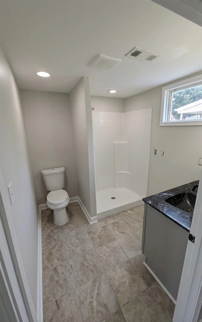 1378 Goodwin AVE - Photo 11