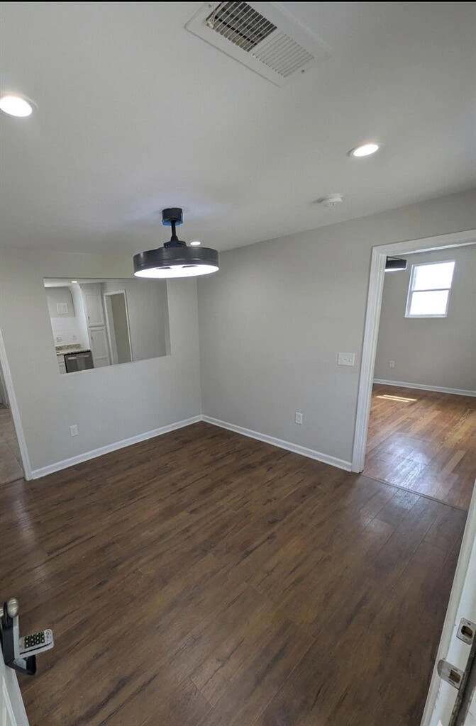 1378 Goodwin AVE - Photo 2