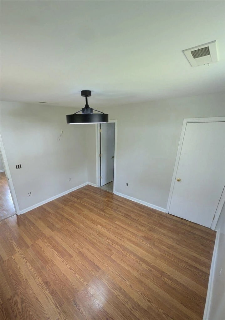 1378 Goodwin AVE - Photo 3