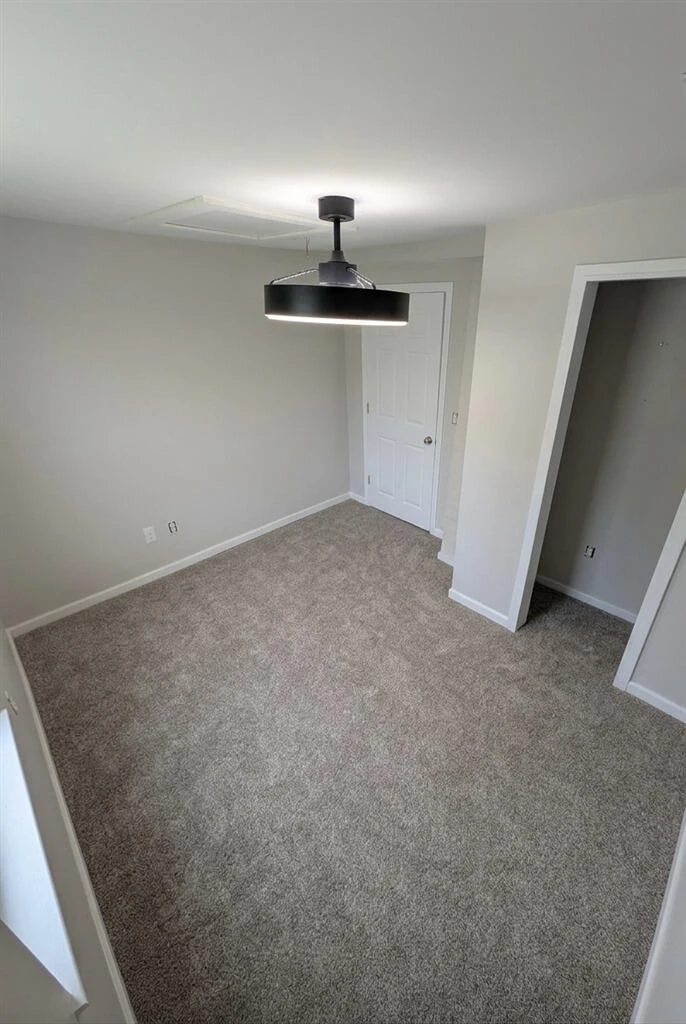 1378 Goodwin AVE - Photo 8