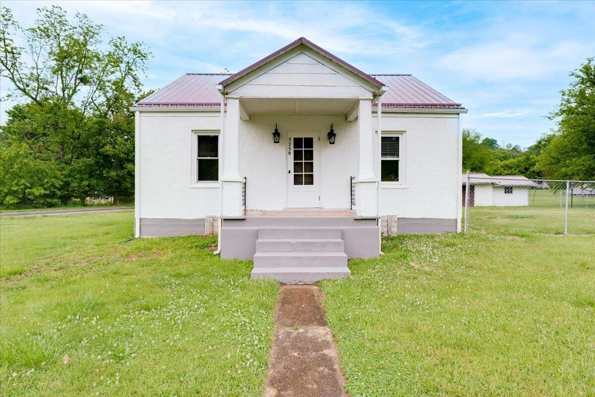 5259 Historic DR - Photo 2