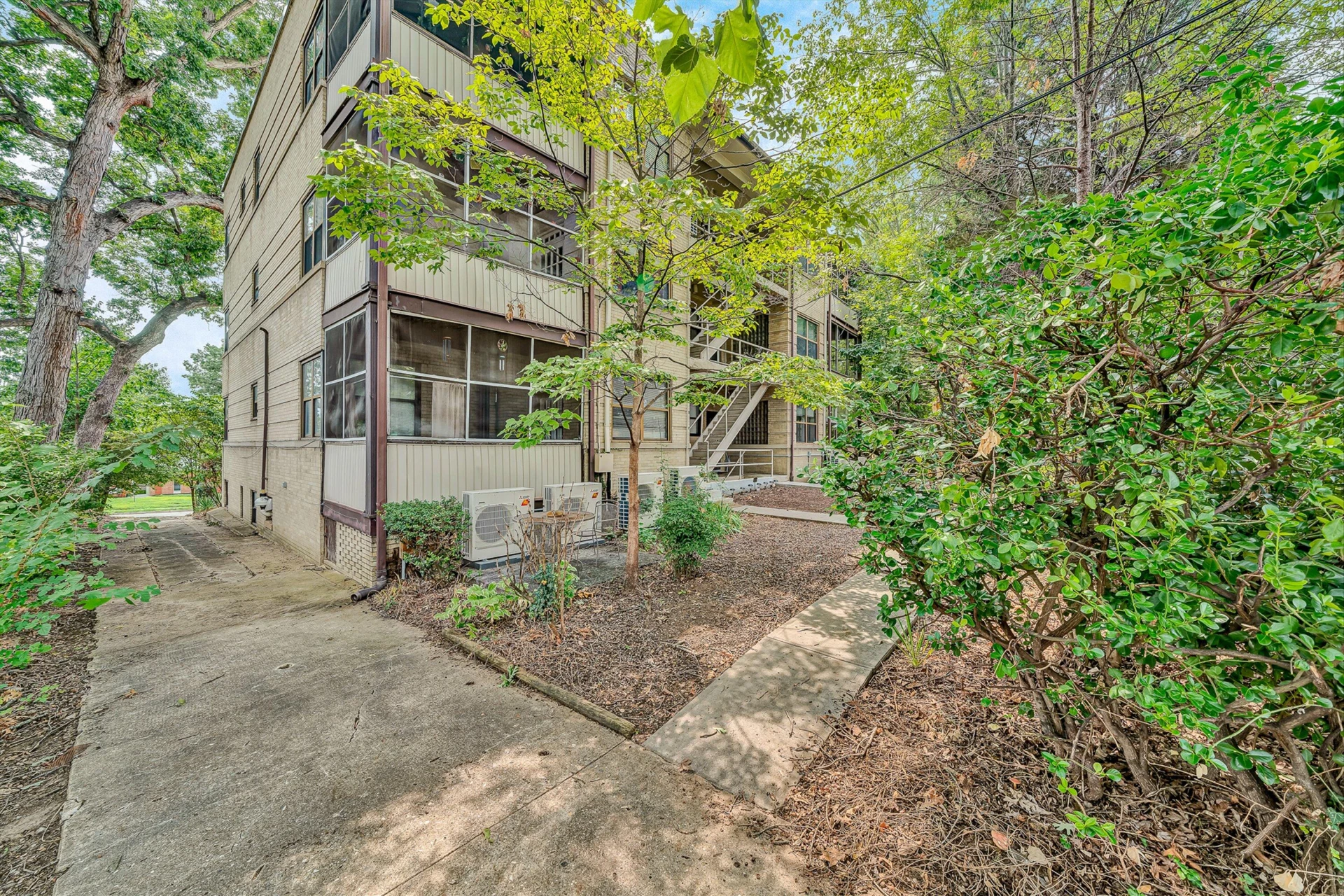 1139 2nd ST SW #APT 3 - Photo 25