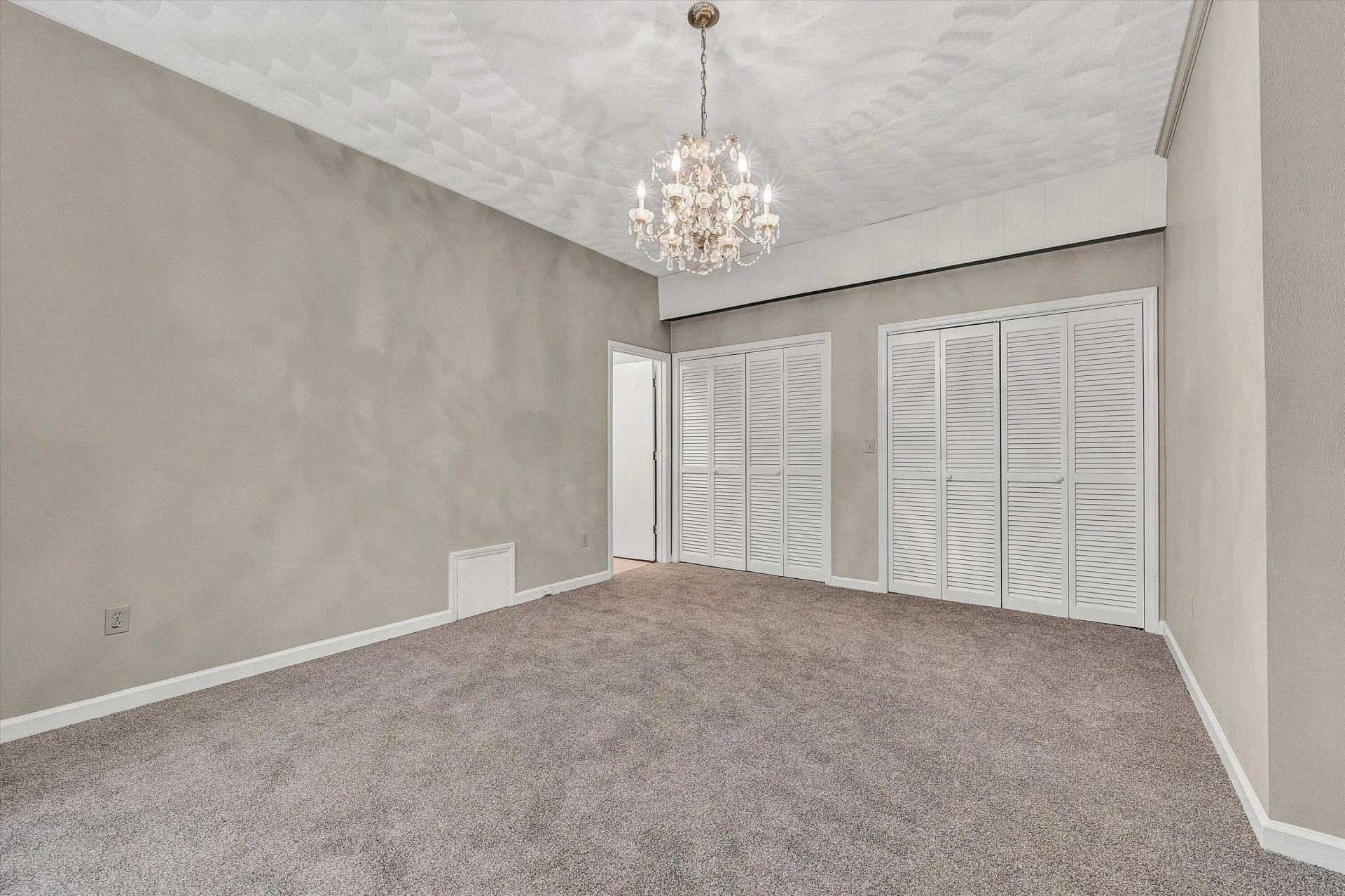 5885 Bent Mountain RD - Photo 32