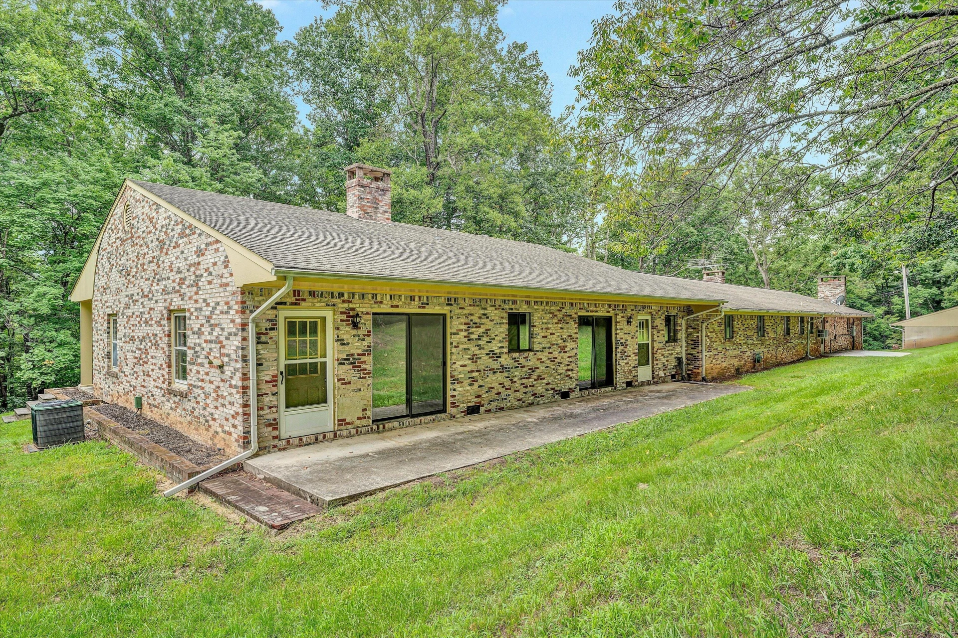5885 Bent Mountain RD - Photo 43