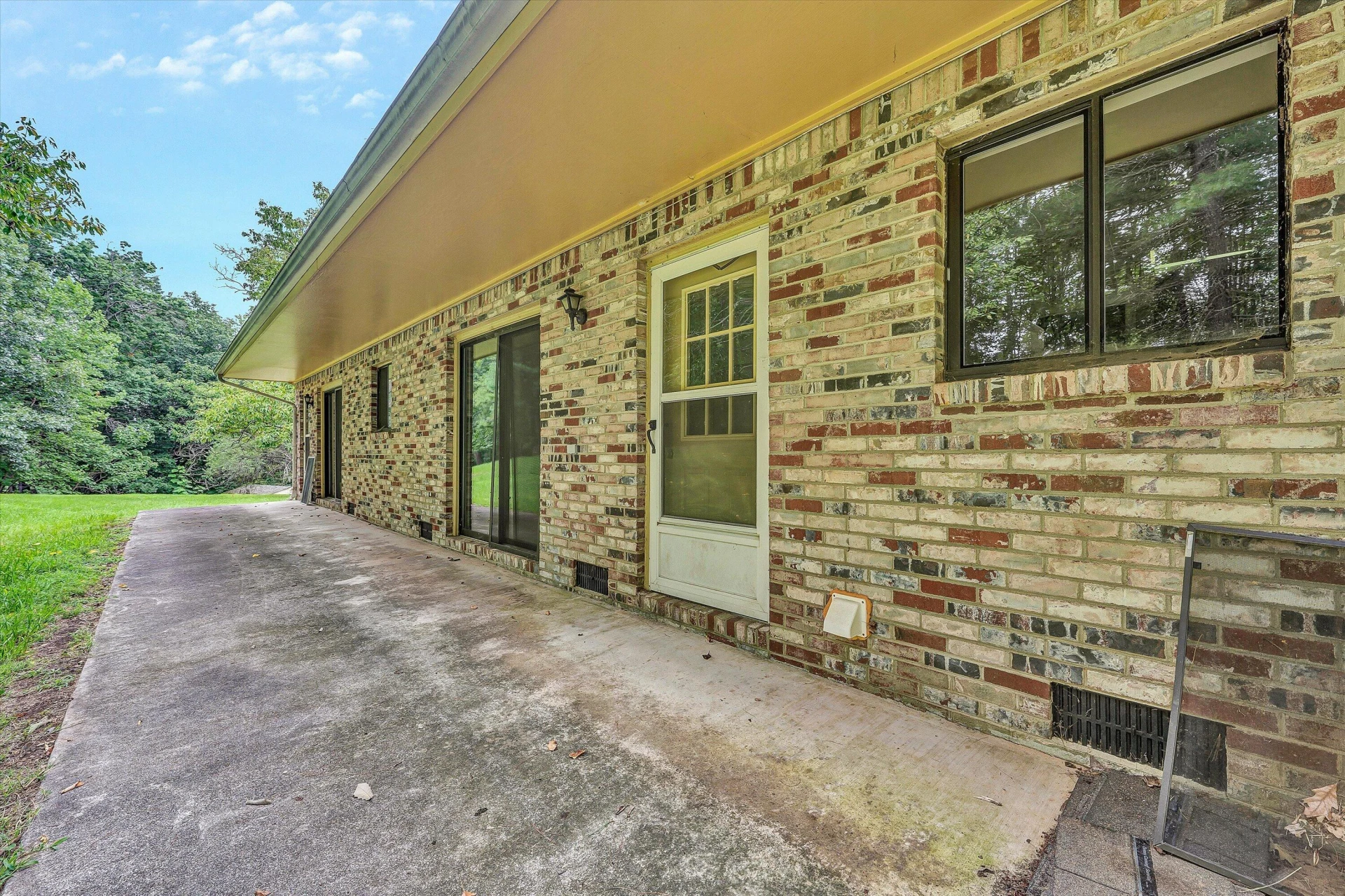 5885 Bent Mountain RD - Photo 44