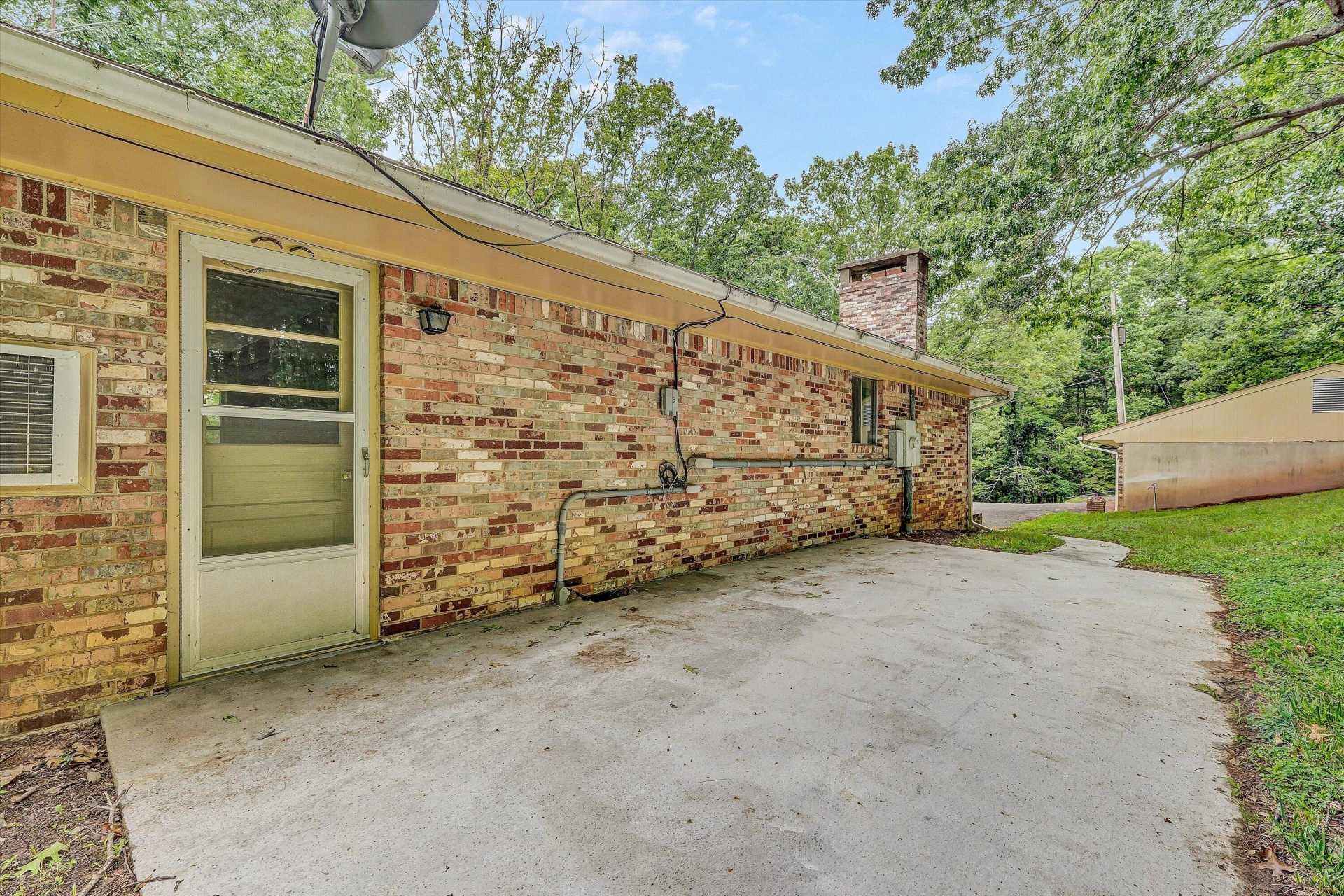 5885 Bent Mountain RD - Photo 46