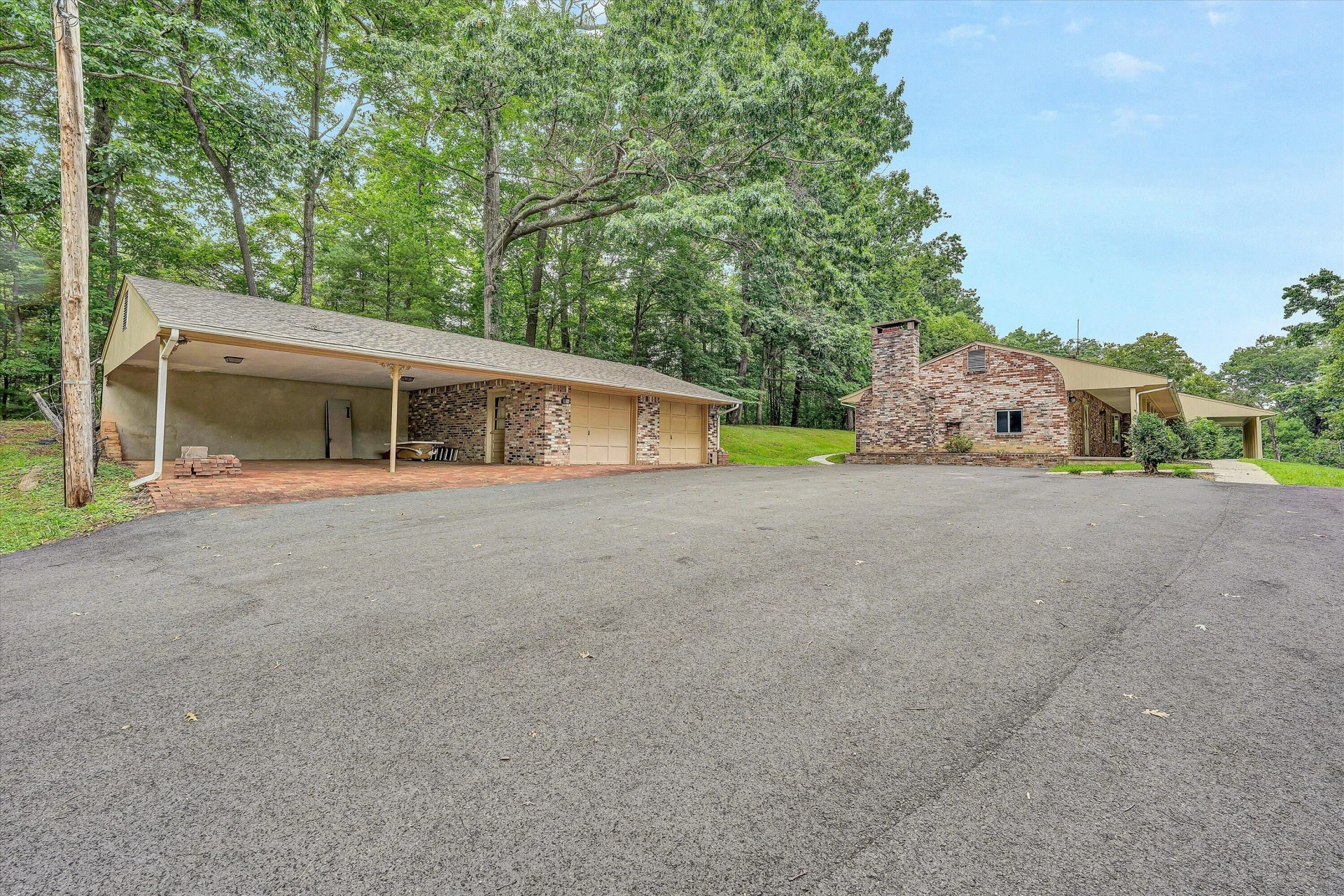 5885 Bent Mountain RD - Photo 48