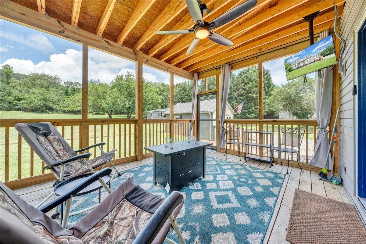 1828 Lawndale AVE - Photo 28