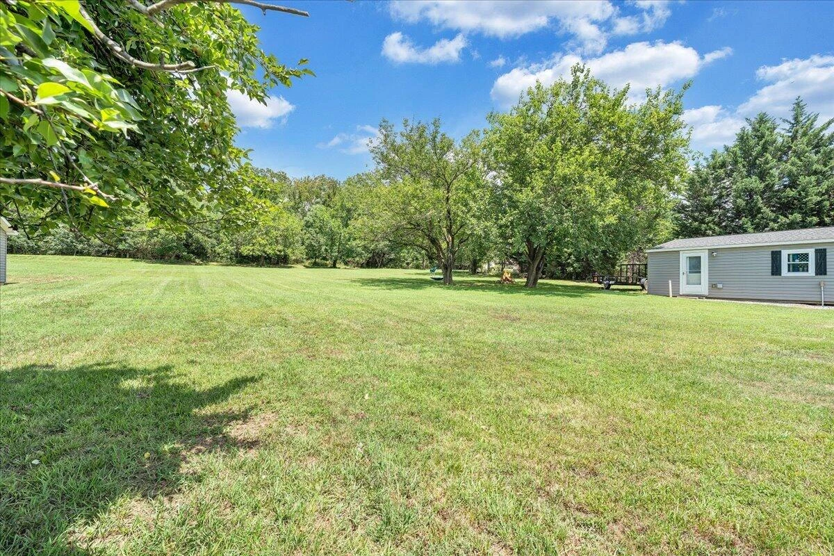1828 Lawndale AVE - Photo 38