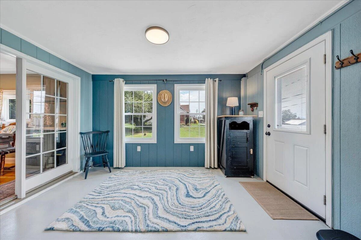 1828 Lawndale AVE - Photo 9