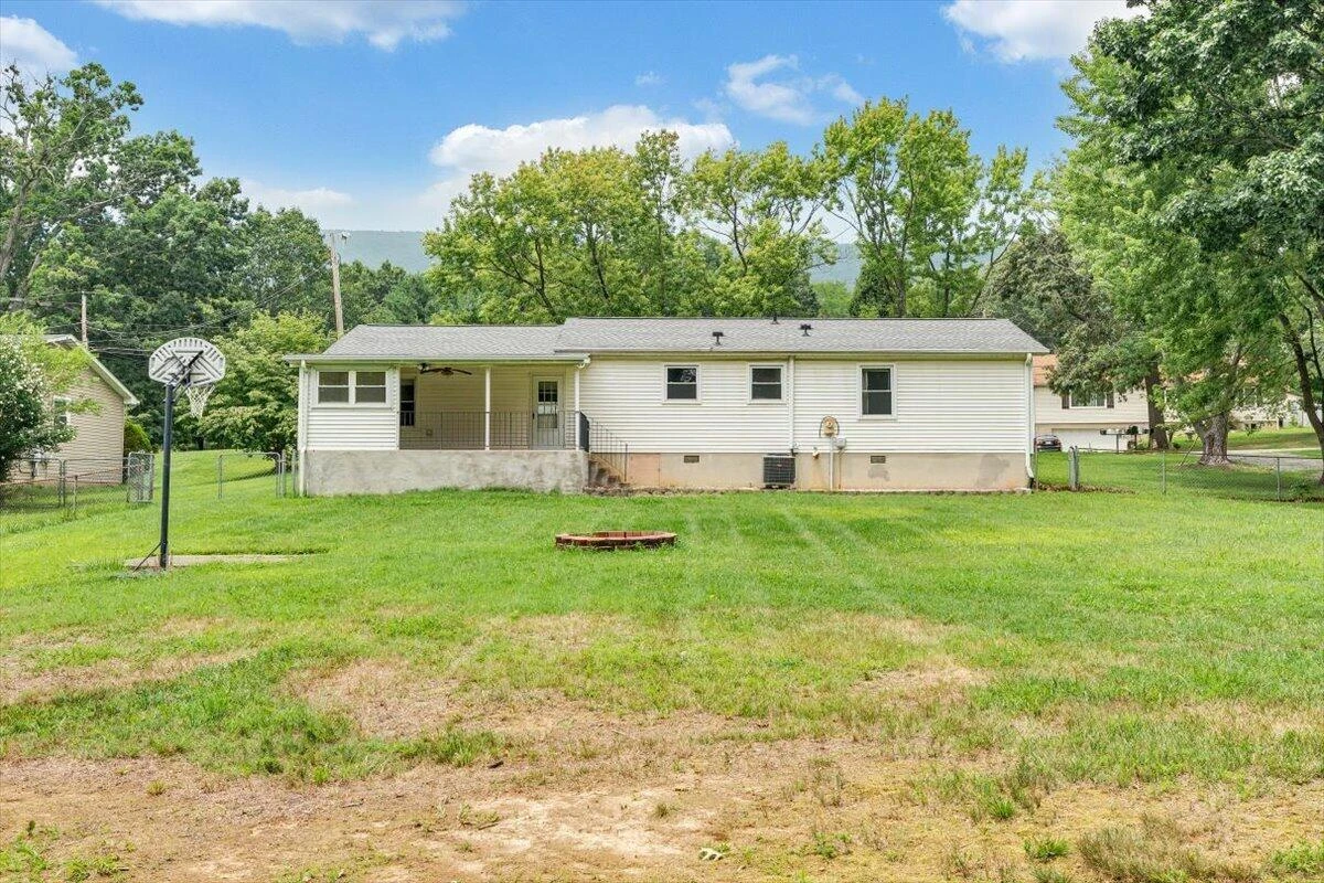 941 Martin Mcneil RD - Photo 22