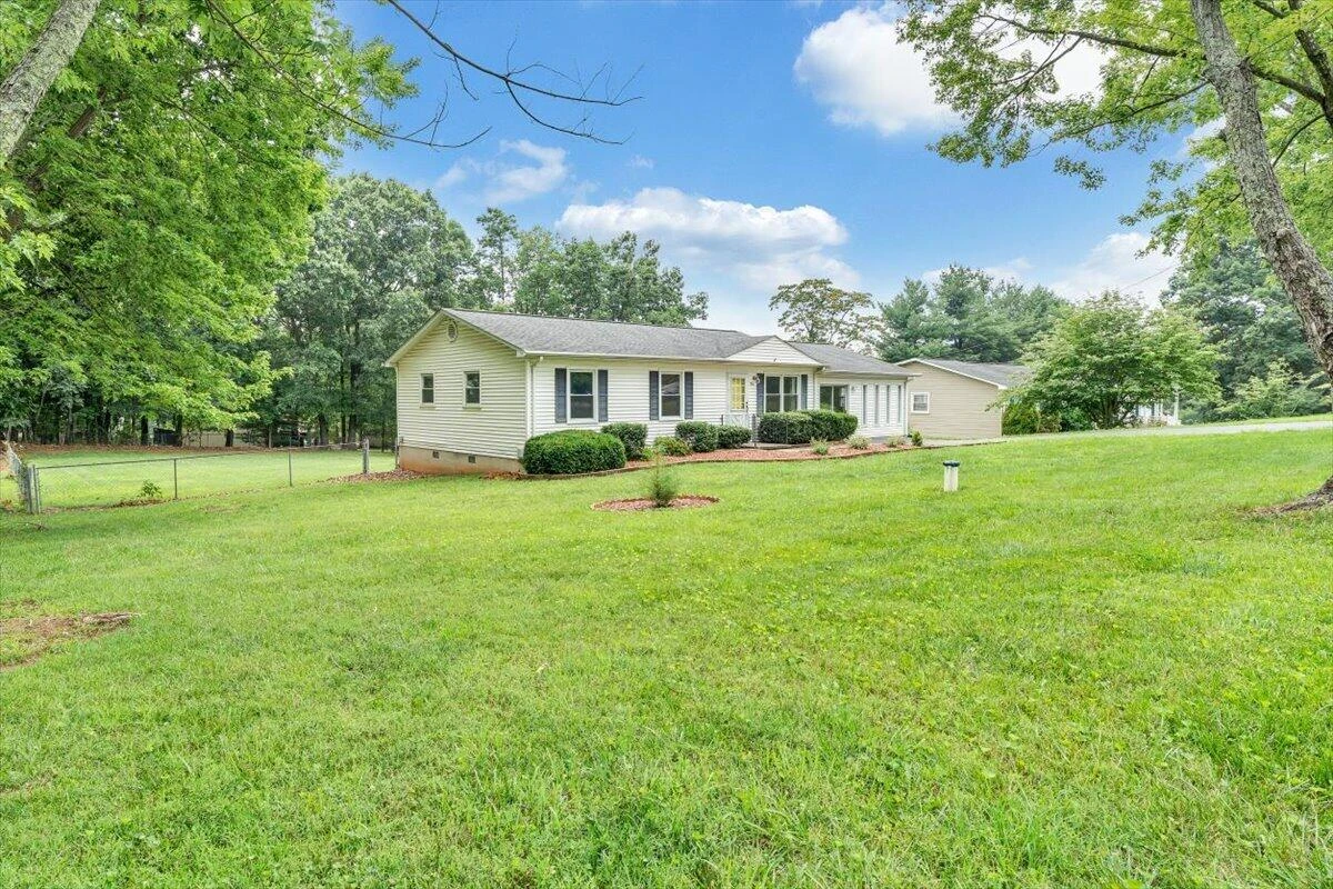 941 Martin Mcneil RD - Photo 24
