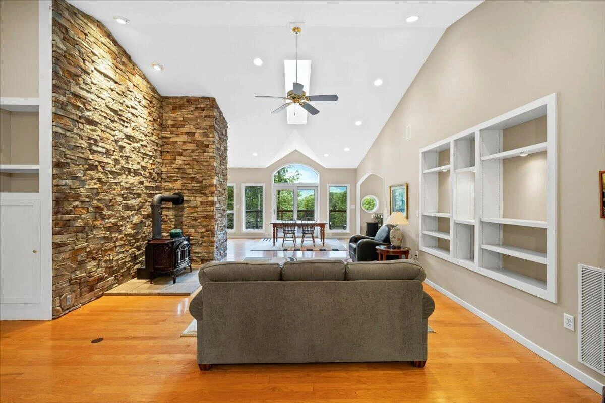 4861 Morris RD - Photo 13