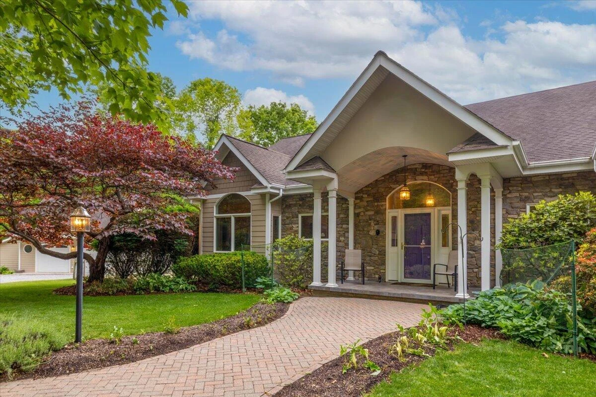4861 Morris RD - Photo 3