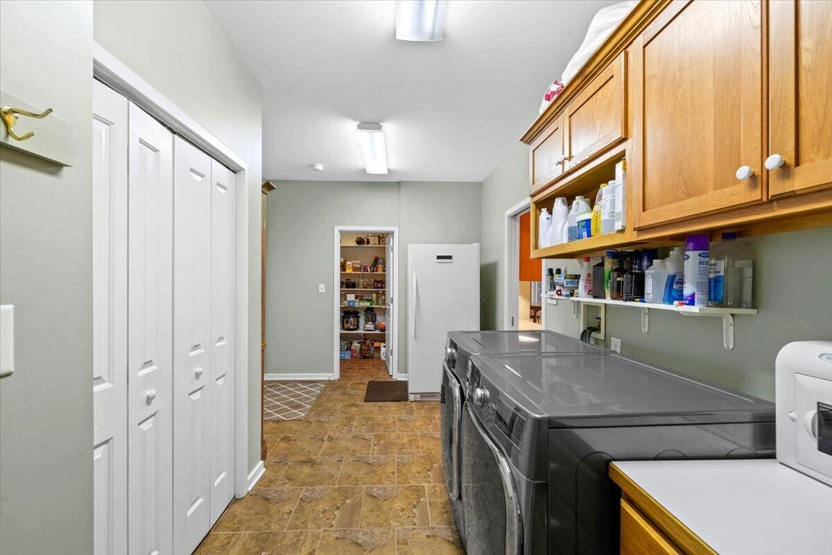 4861 Morris RD - Photo 32