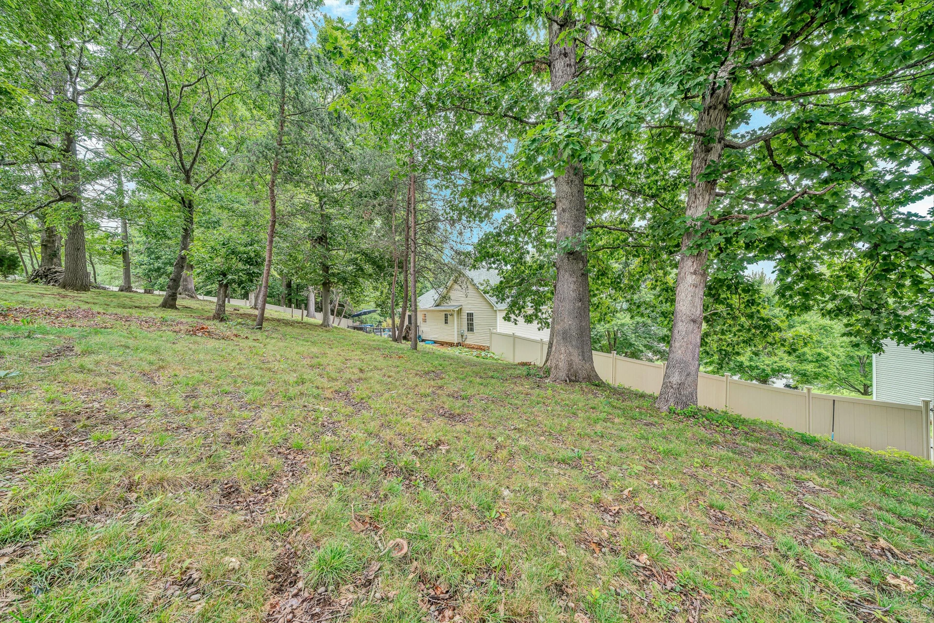3423 Cedarmeade DR - Photo 40