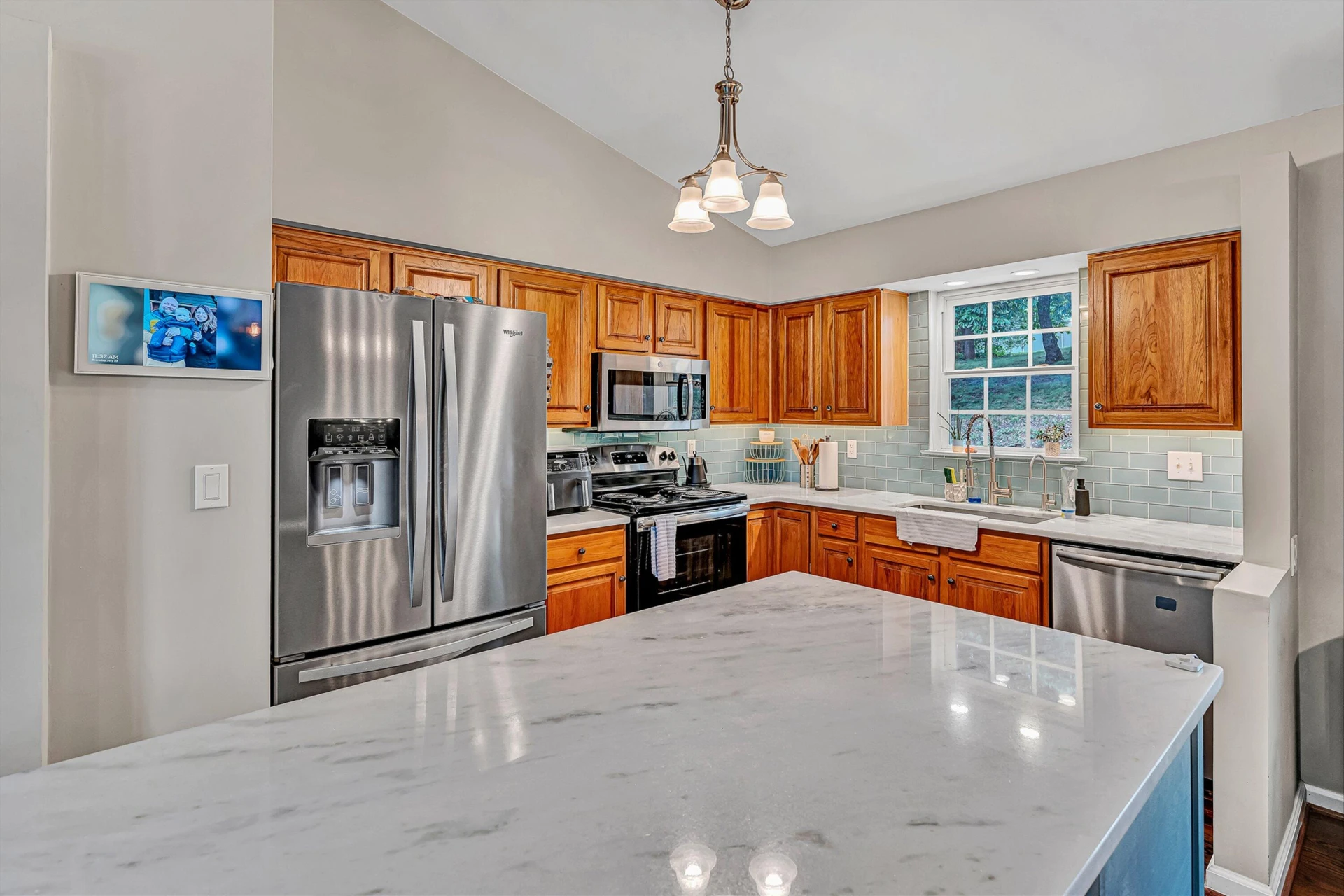 3423 Cedarmeade DR - Photo 8