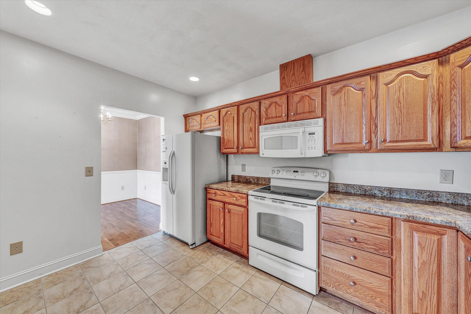 4444 Pheasant Ridge RD #APT 407 - Photo 23