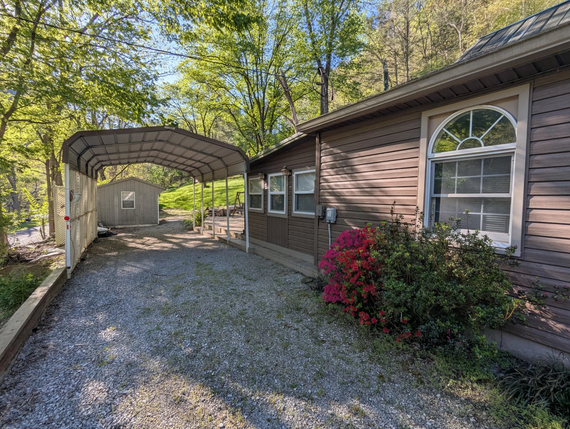 2806 Shawsville Pike NE - Photo 7