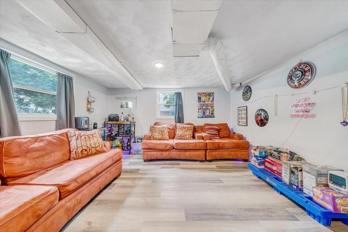 2104 Wayne ST NE - Photo 29