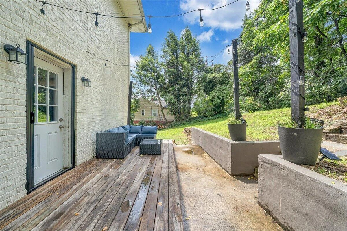 2104 Wayne ST NE - Photo 34