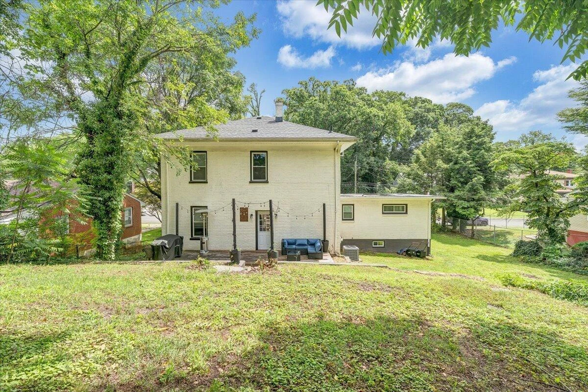 2104 Wayne ST NE - Photo 35