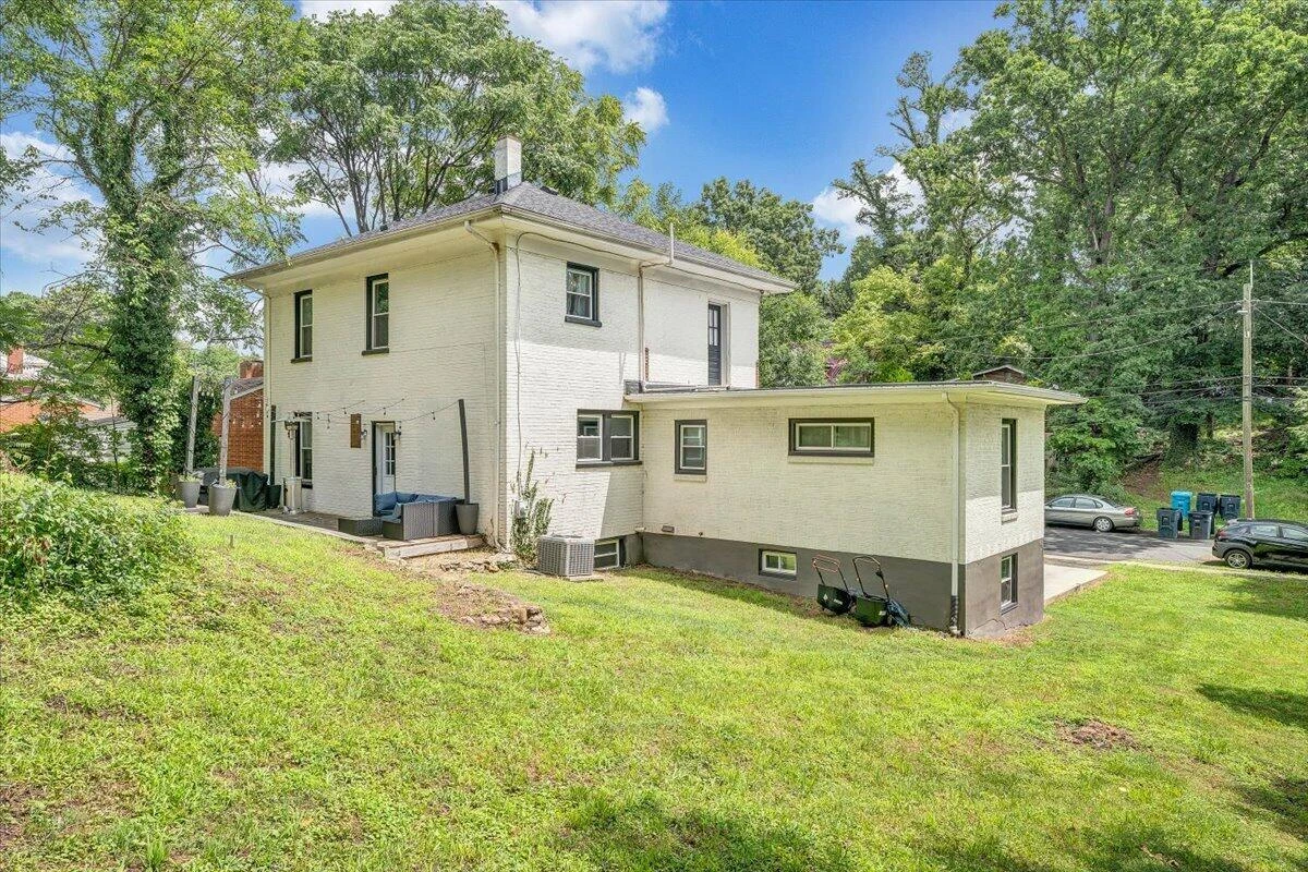 2104 Wayne ST NE - Photo 36