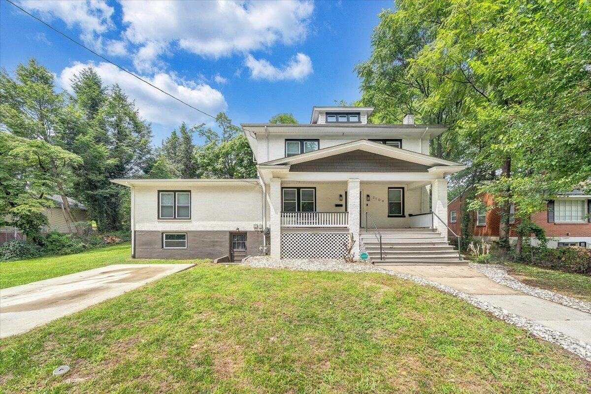 2104 Wayne ST NE - Photo 38