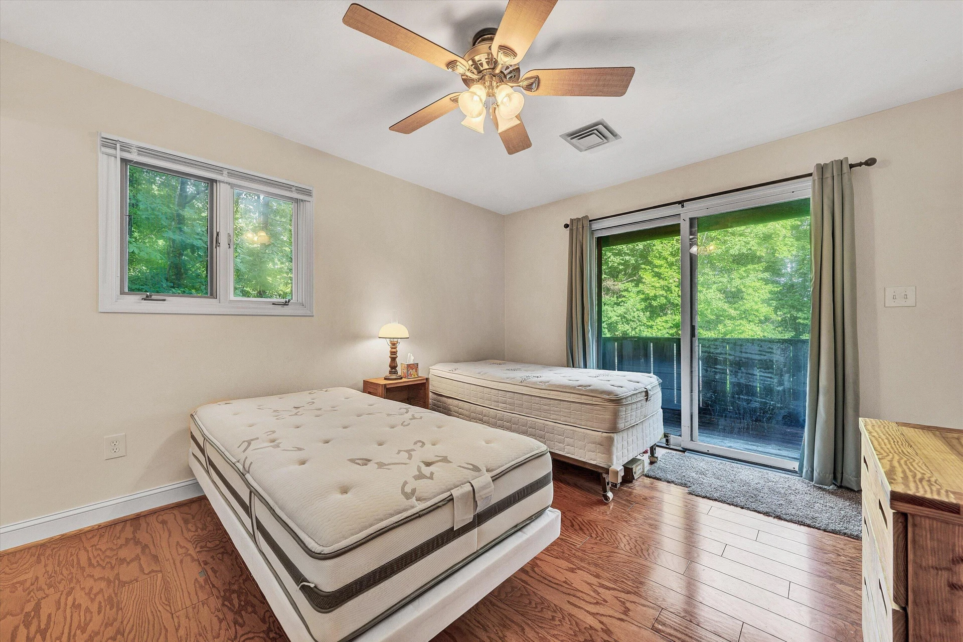 103 White Oak CIR - Photo 17