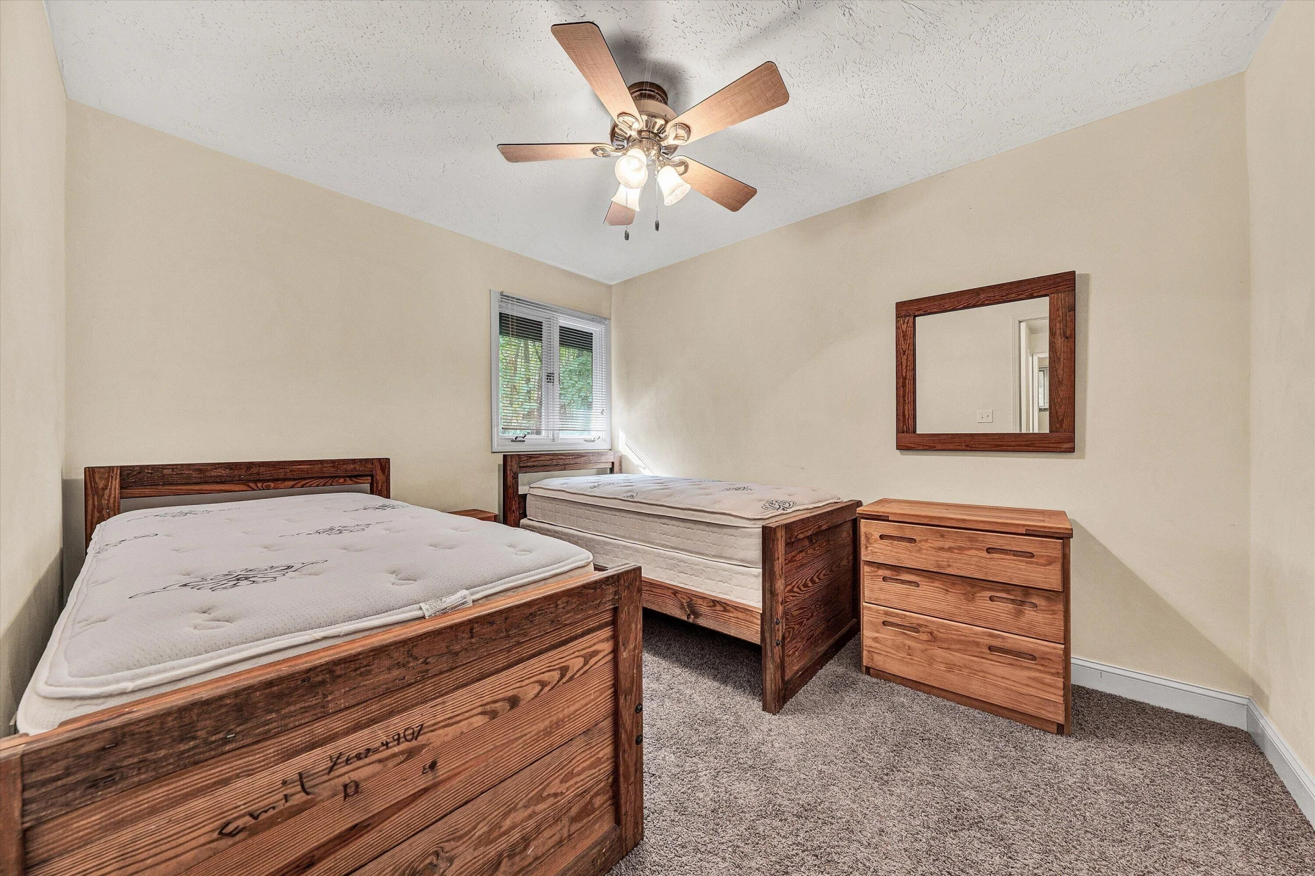 103 White Oak CIR - Photo 20