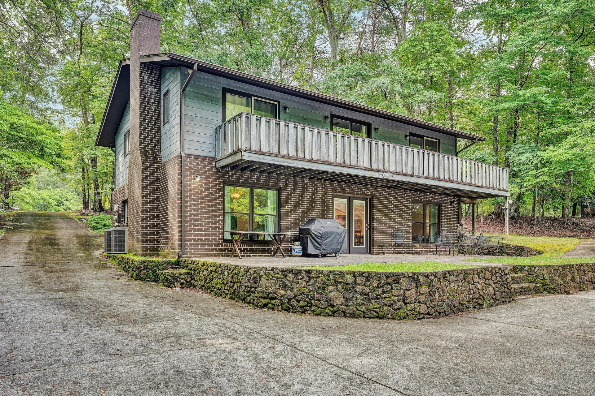 103 White Oak CIR - Photo 26