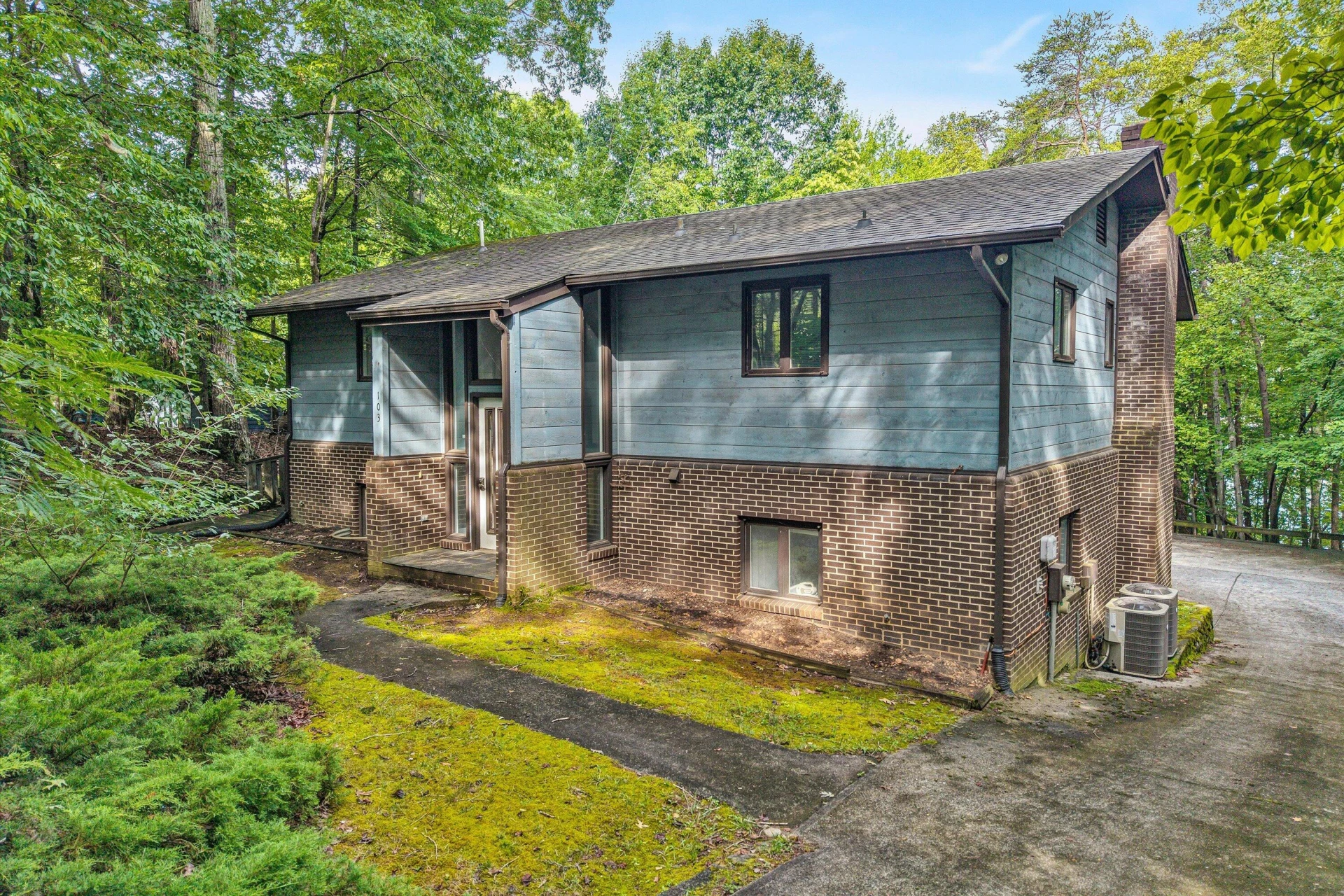 103 White Oak CIR - Photo 3