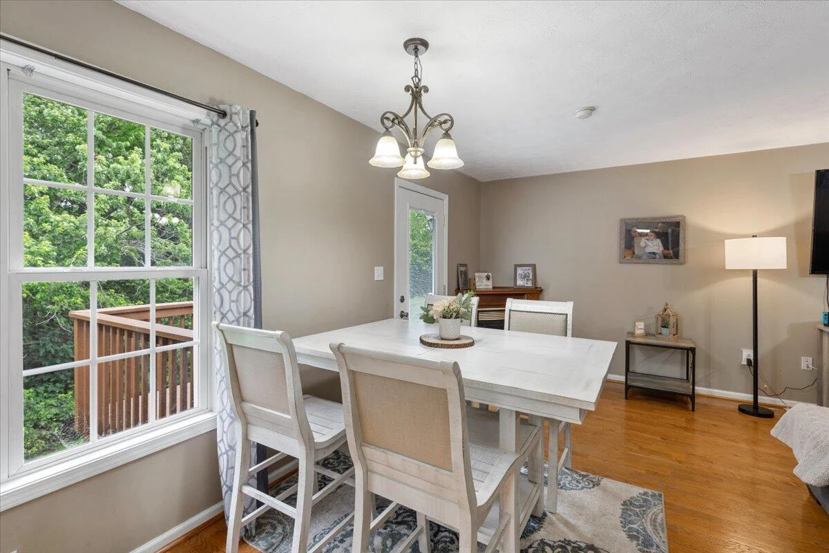 408 Giles AVE - Photo 19
