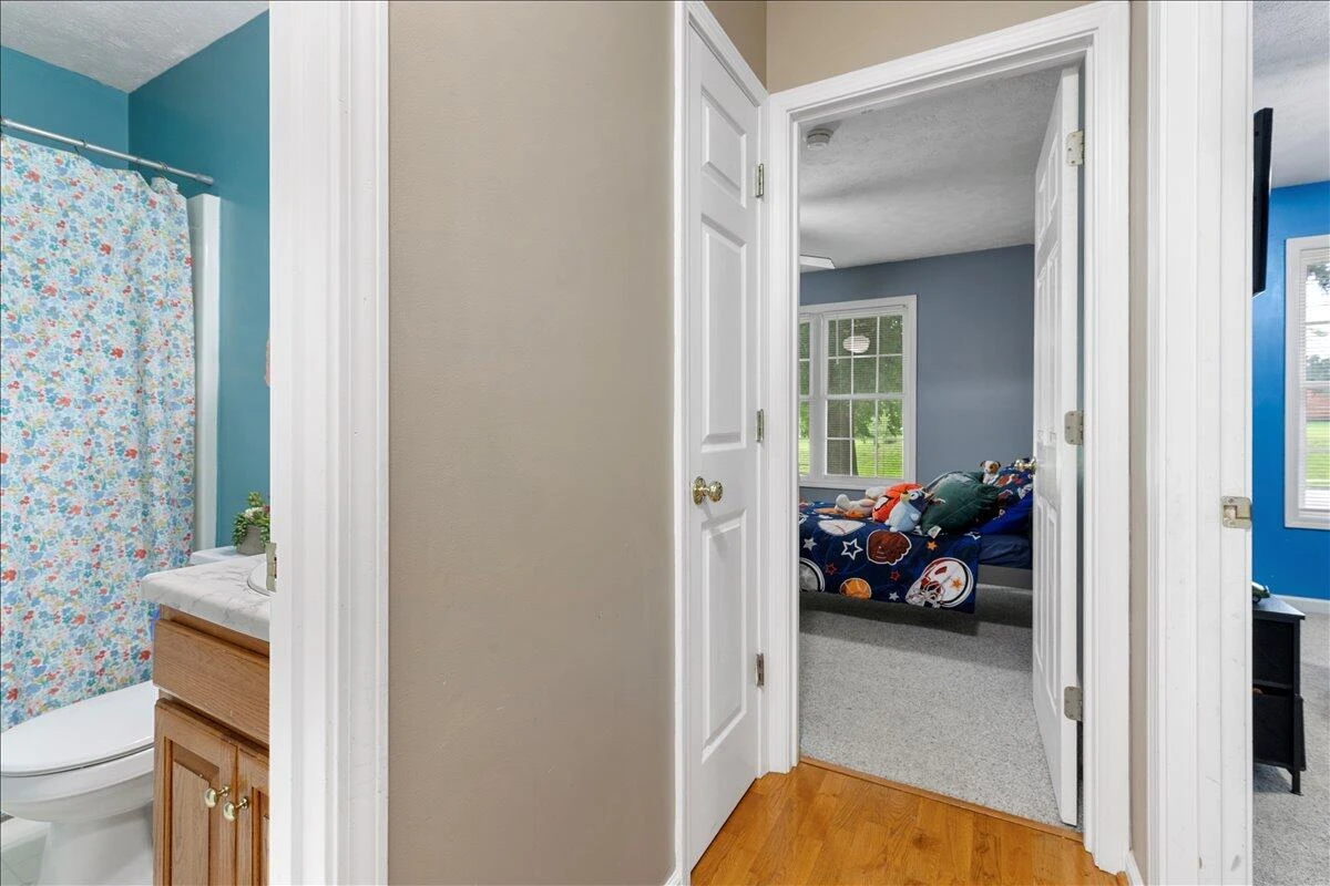 408 Giles AVE - Photo 22