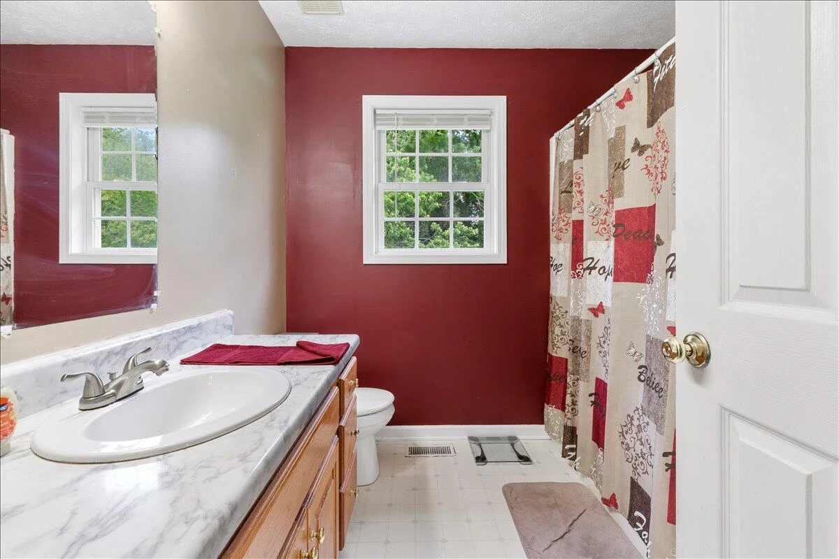 408 Giles AVE - Photo 26