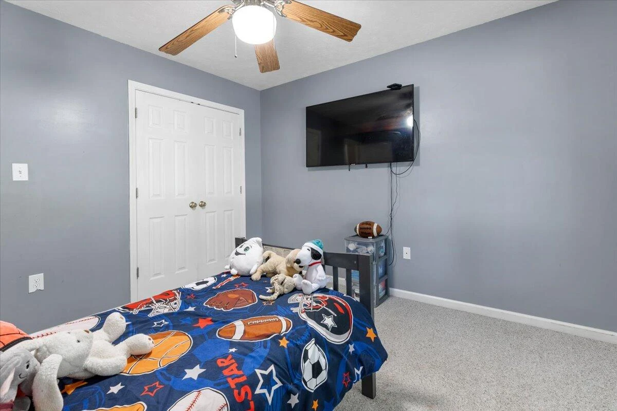 408 Giles AVE - Photo 31