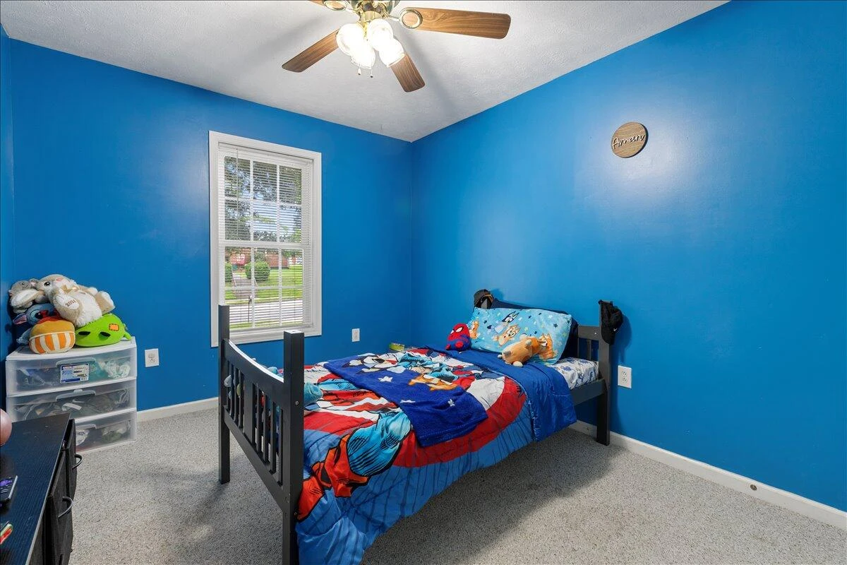 408 Giles AVE - Photo 32