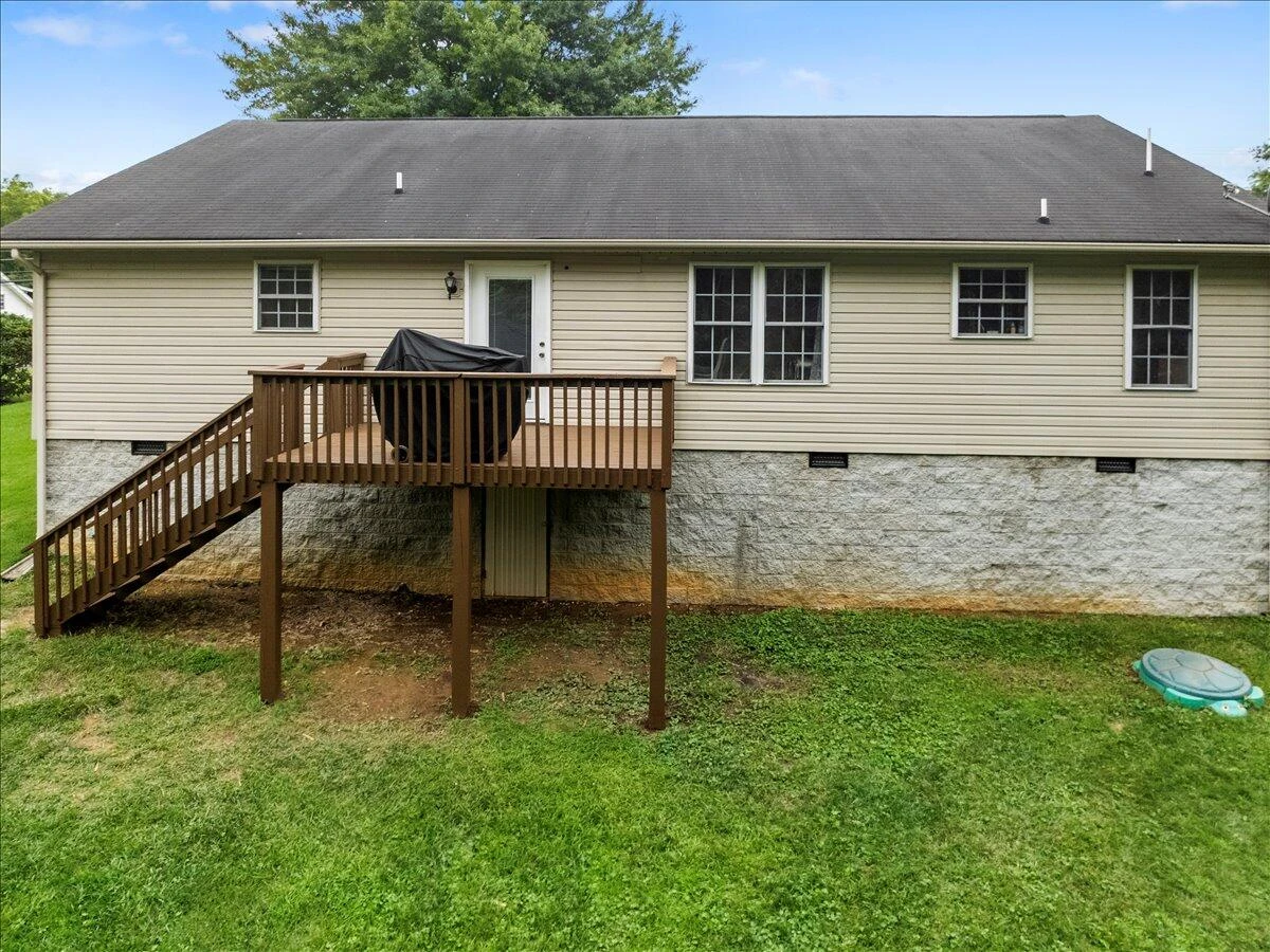 408 Giles AVE - Photo 47