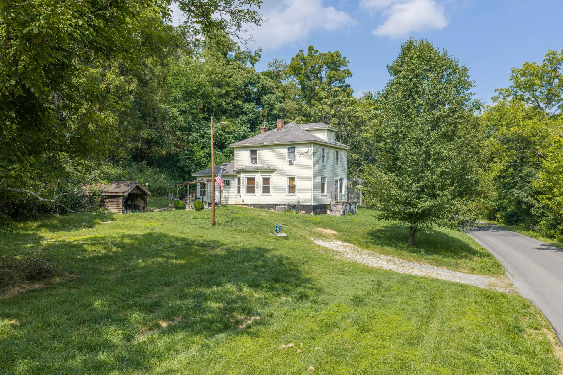 513 Parsons RD