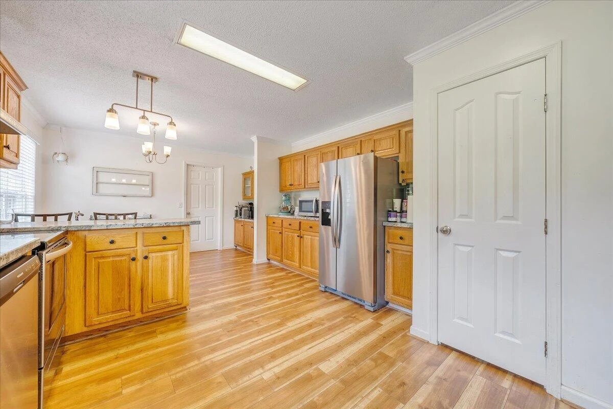 1064 Lipscomb RD - Photo 12