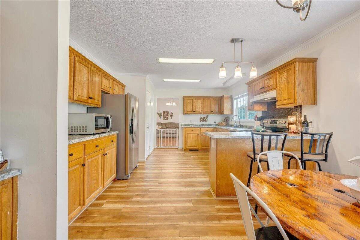 1064 Lipscomb RD - Photo 14