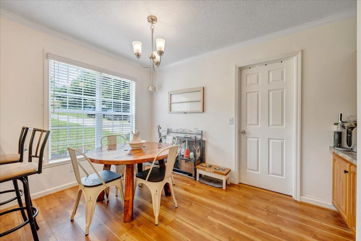 1064 Lipscomb RD - Photo 16