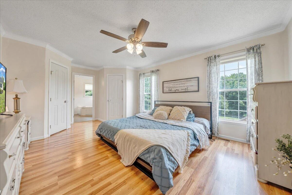 1064 Lipscomb RD - Photo 18